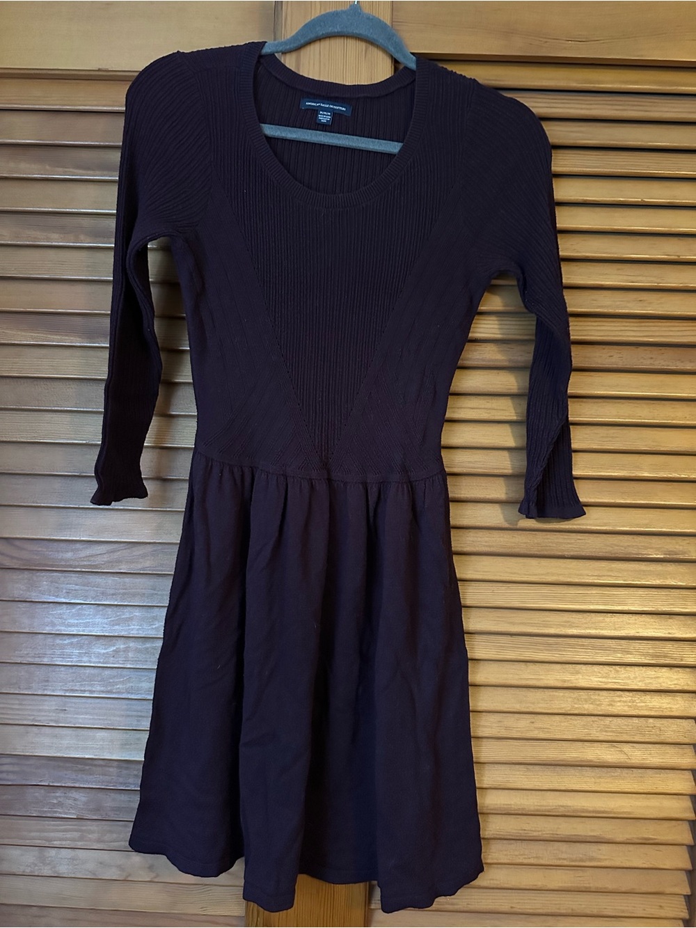 American Eagle Outfitters Ribbed Scoop-Neck Long Sleeve Dress in Plum
